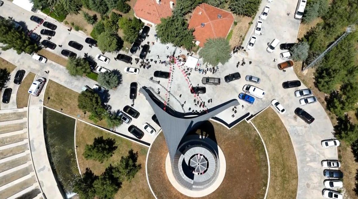 9. Cumhurbaşkanı Süleyman Demirel’in 11’inci yıl anmasına katılımın az olduğu gözlendi