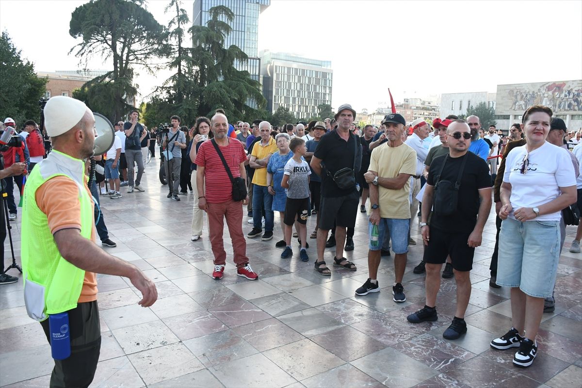 Arnavutluk’ta Trump bağlantılı turizm projesi protestoları 17. gününde