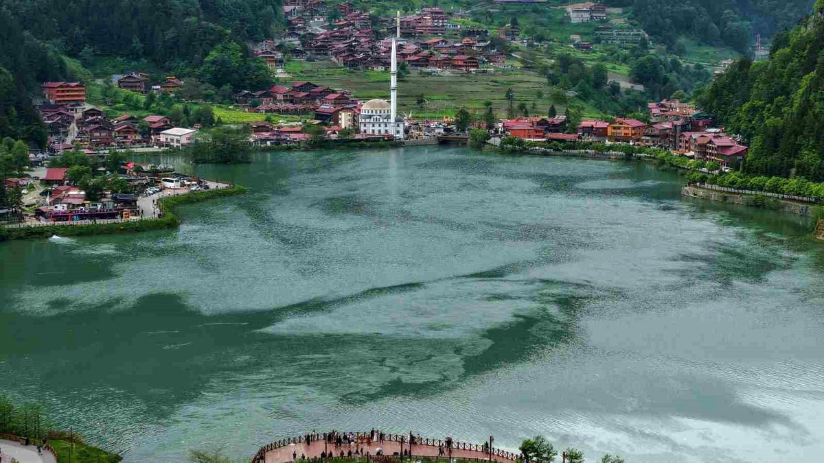 Başkan Genç: “Marjinal bir grup Trabzon turizmini, Trabzon’a gelen turistleri yargılamak istiyor”