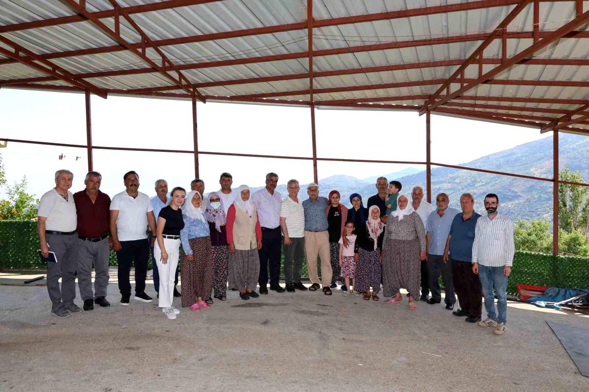 Başkan Tetik’ten mahallelerin sorunlarını yerinde değerlendirdi