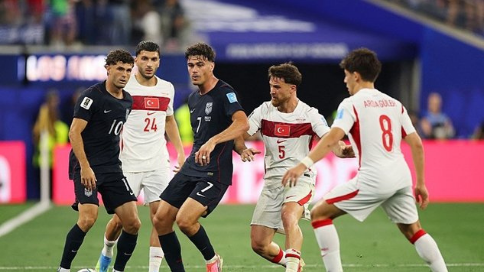 Beşiktaş’ta Salih Özcan sesleri! Italiano’dan tam not