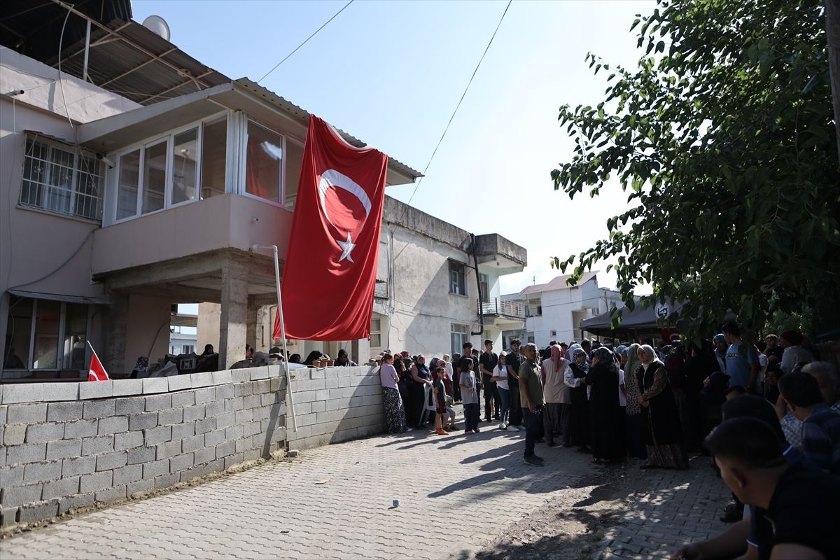 Beytüşşebap’ta Şehit Jandarma Uzman Çavuşun Cenazesi Defnedildi