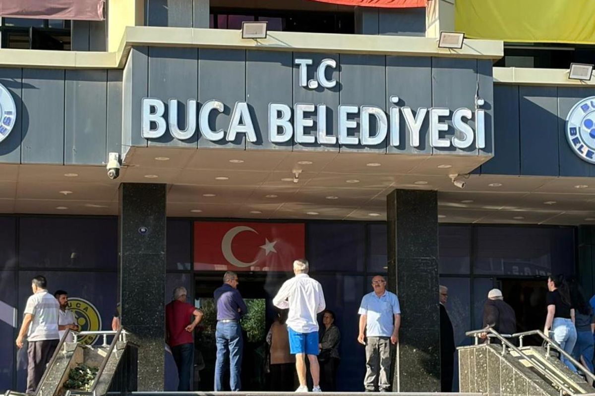 Buca Belediyesi “yolsuzluk” soruşturmasında 54 şüpheli adliyeye sevk edildi