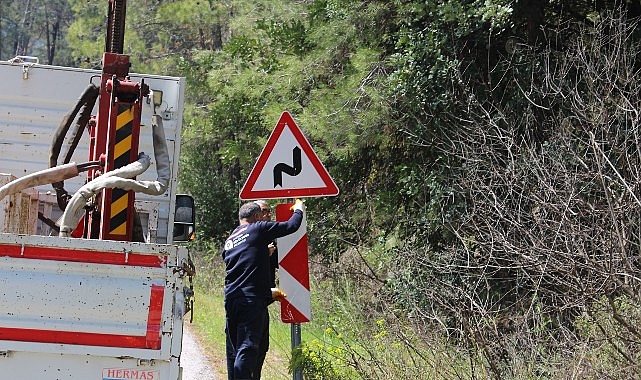 Büyükşehir’den Kemer yayla yollarında kapsamlı çalışma