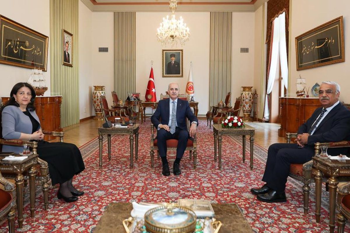 DEM Parti İmralı Heyeti Meclis Başkanı Kurtulmuş ile Görüştü