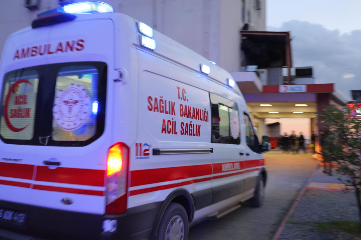 Edremit’te feci kaza: 2 ölü, 3 ağır yaralı