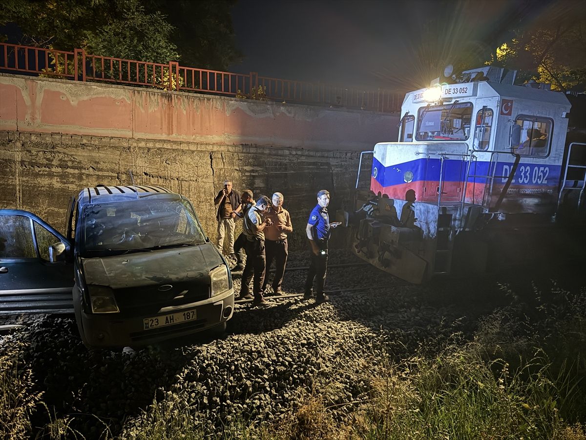 Elazığ’da Tren Kazası: 2 Yaralı