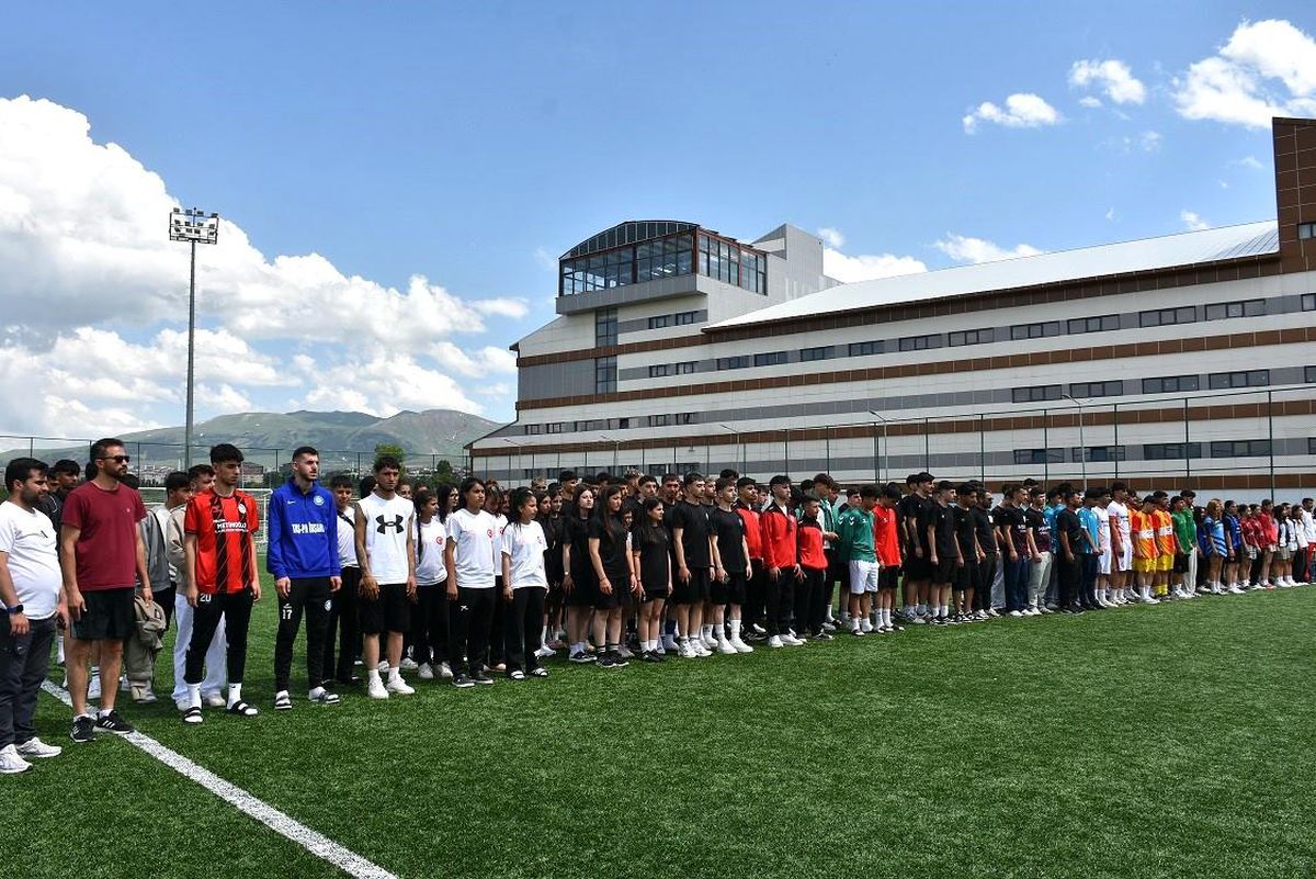 Erzurum’da 5×5 Futbol Turnuvası Başladı