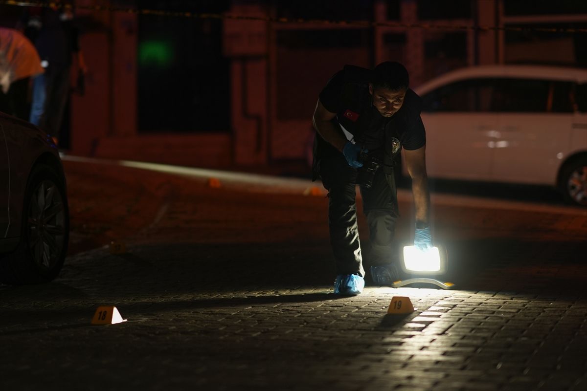 Esenyurt’ta Silahlı Çatışma Panic