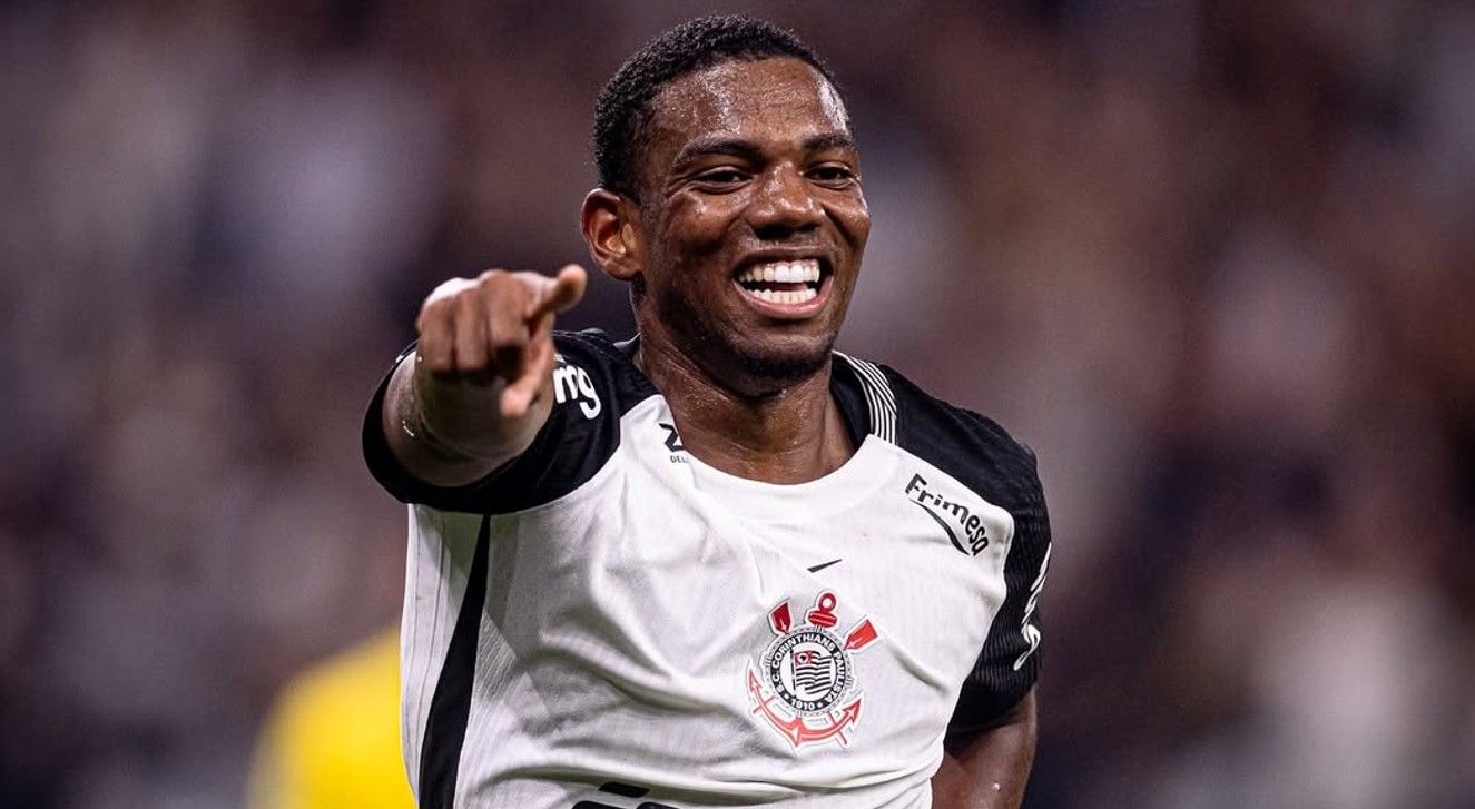Fenerbahçe, 20 yaşındaki Brezilyalı futbolcu Andre’nin peşinde