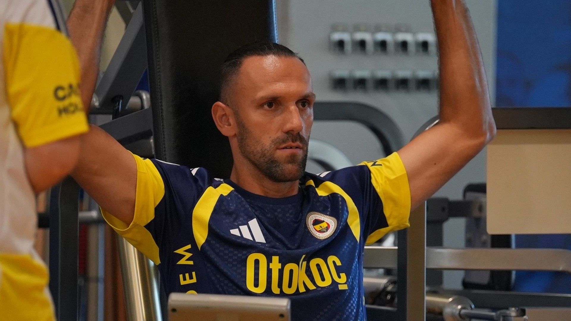 Fenerbahçe’de Vedat Muriqi çalışmalara başladı