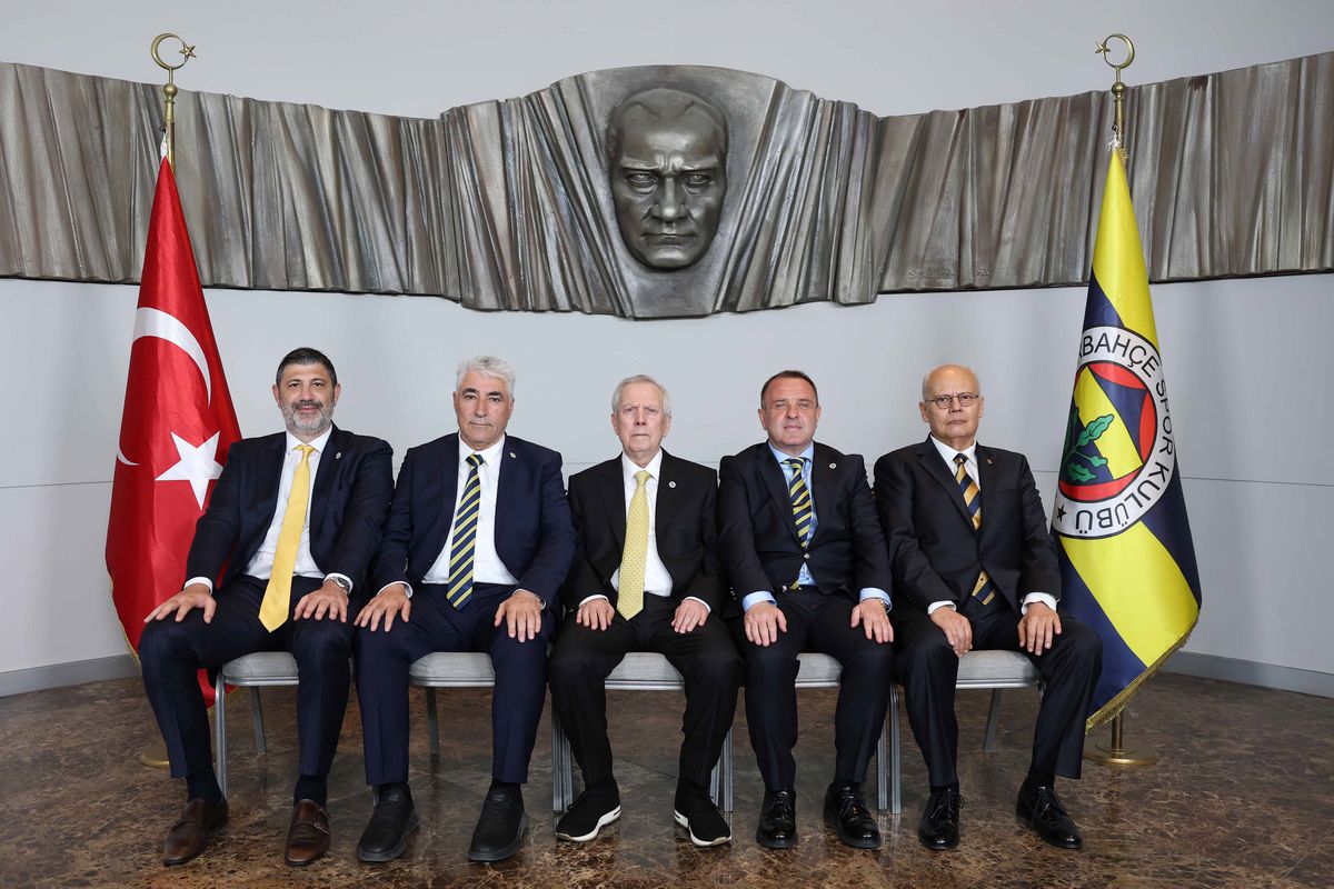 Fenerbahçe’de Yeni Görev Dağılımı