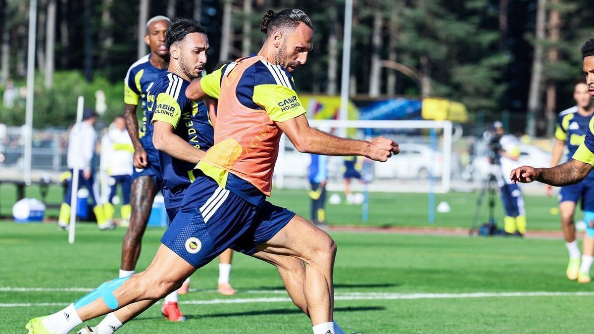 Fenerbahçe’nin yeni transferi Vedat Muriqi 1 ay yok!