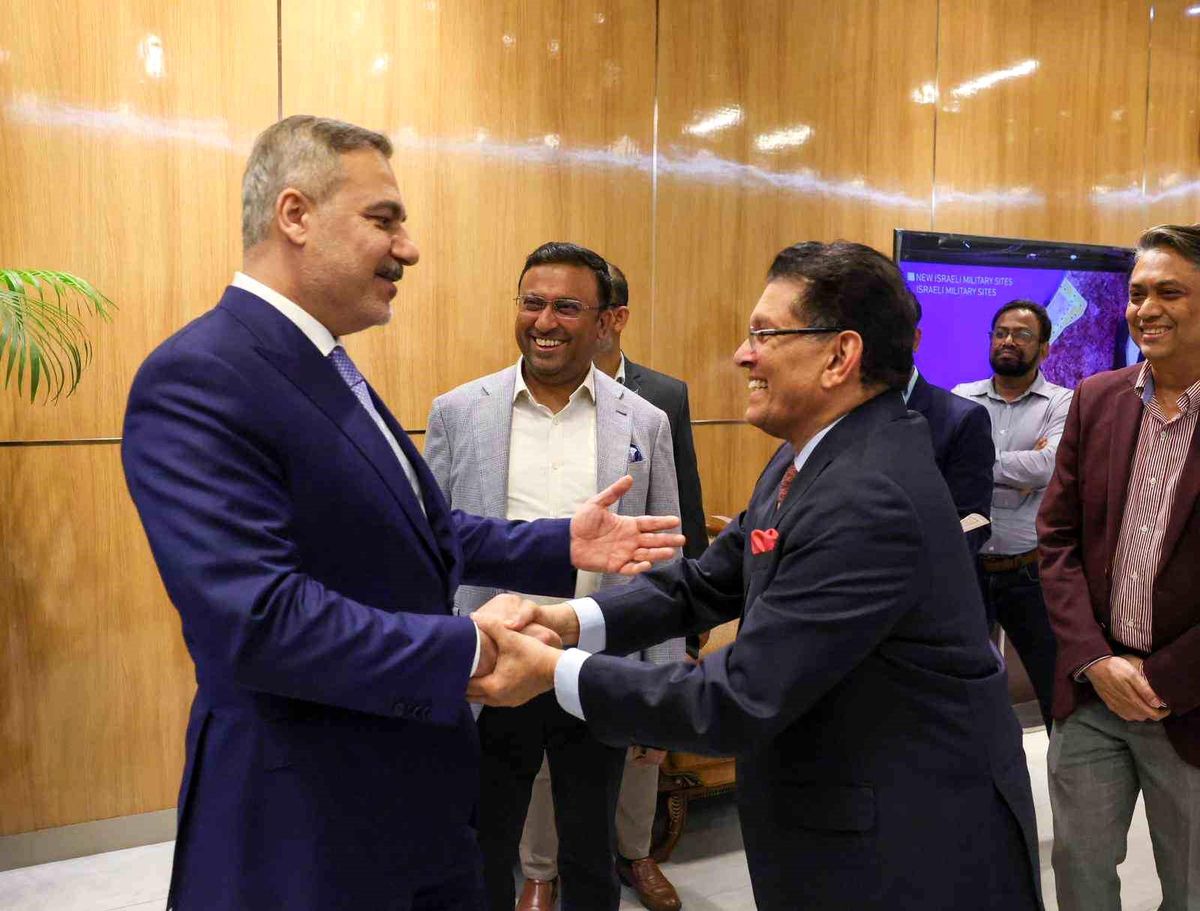 Hakan Fidan Bangladeş’te İkili İlişkileri Görüştü