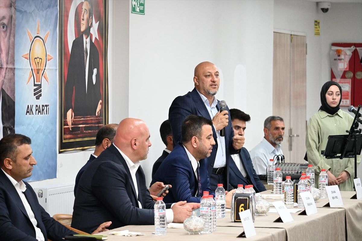 Hizan’da AK Parti Toplantısı
