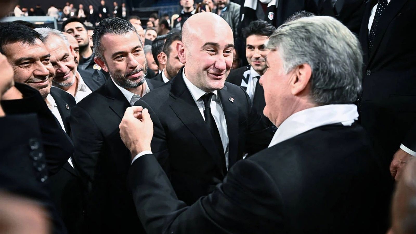 Hüseyin Yücel’den Beşiktaş başkanlığı sorusuna cevap!