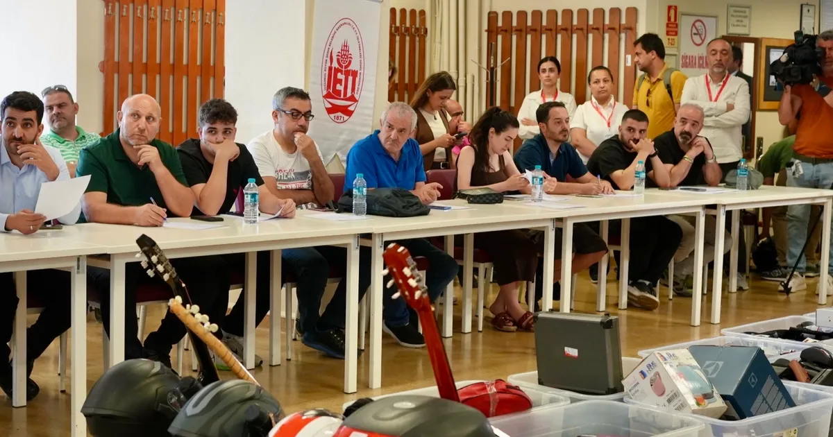 İETT’de Bulunmuş Eşyalar Müzayede Satışa Çıktı