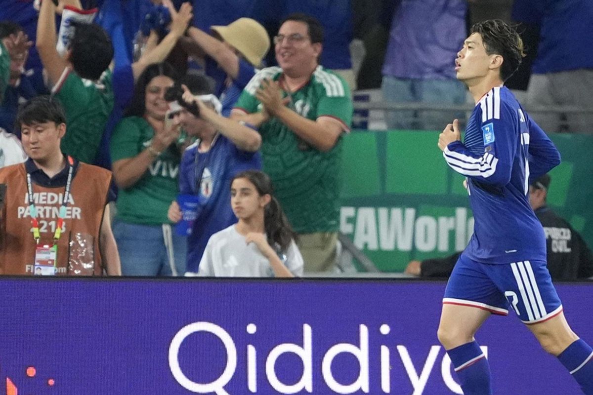 Japonya Tunus’a gol oldu yağdı