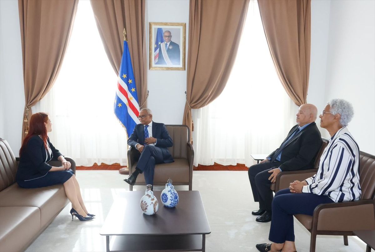 Karaoğlu, Cabo Verde Cumhurbaşkanı’na Güven Mektubu Sundular