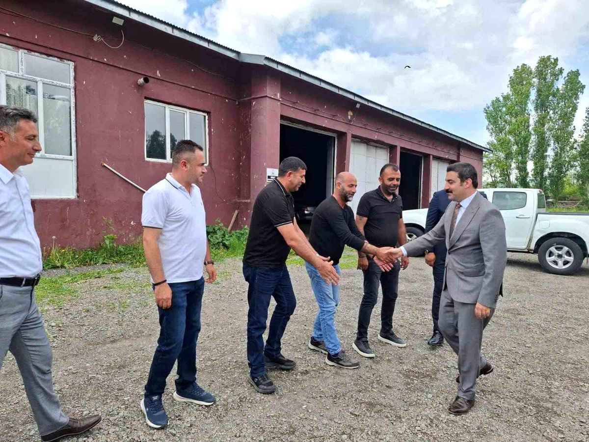 Kaymakam Akköz, Arpaçay’da Veda Ziyareti Gerçekleştirdi