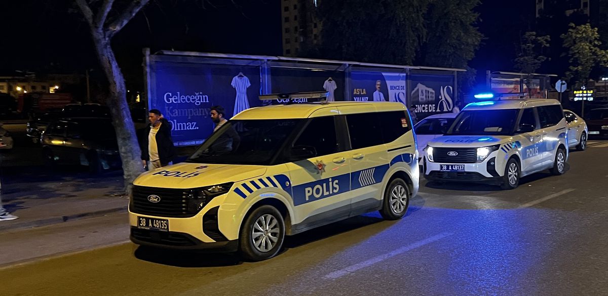 Kayseri’de Yönetici Bıçakla Yaralandı