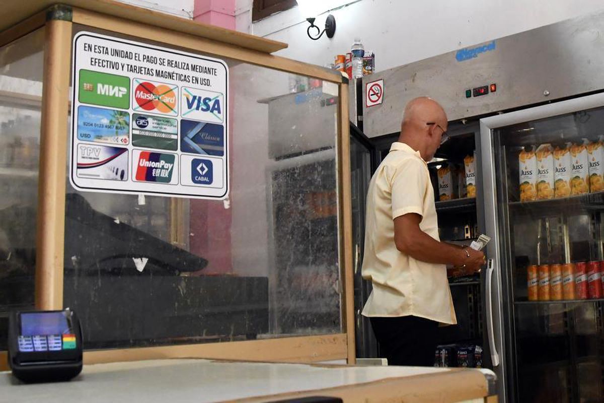 Küba ABD’yi Petrol Ablukasıyla Suçladı