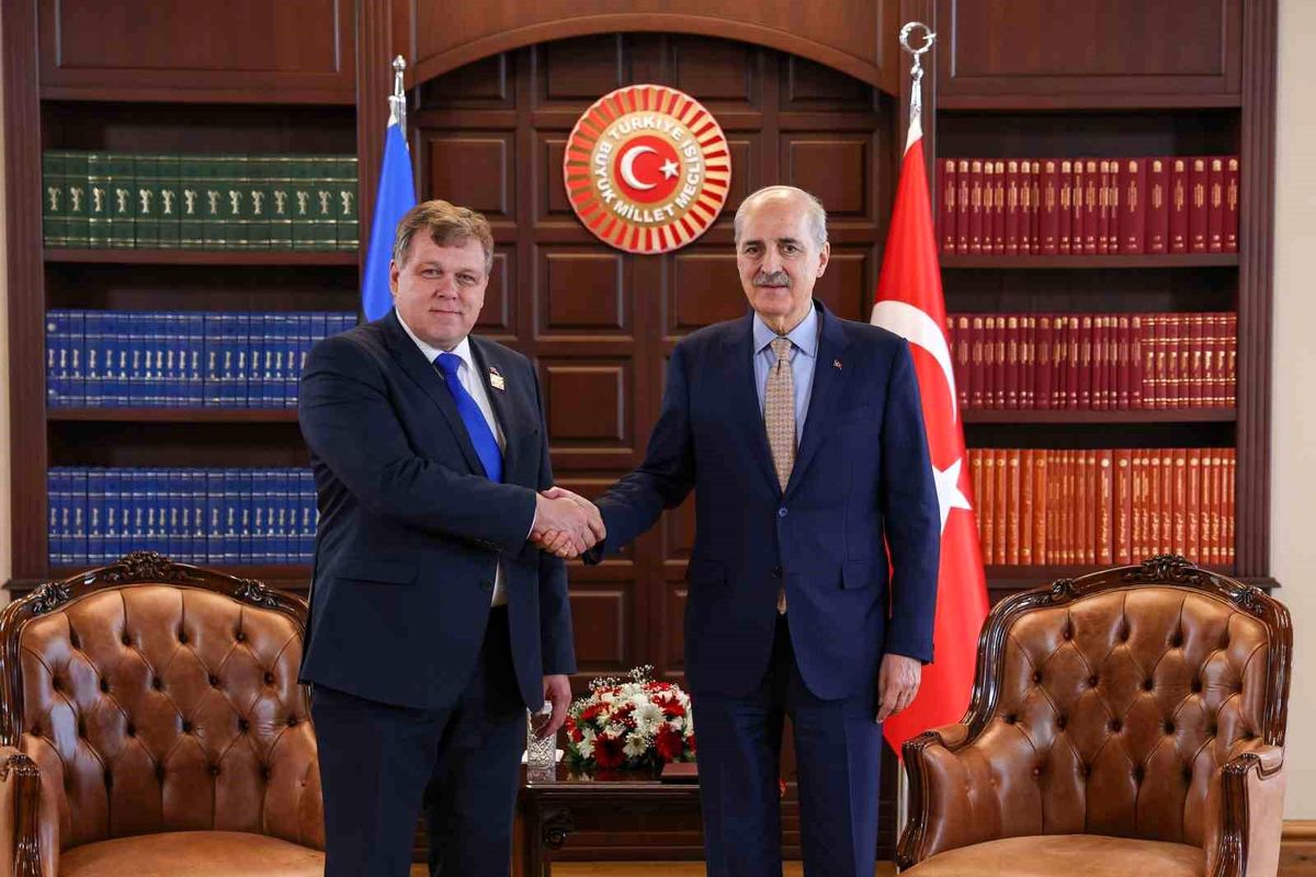 Kurtulmuş ve Hussar’dan NATO İlişkileri Vurgusu