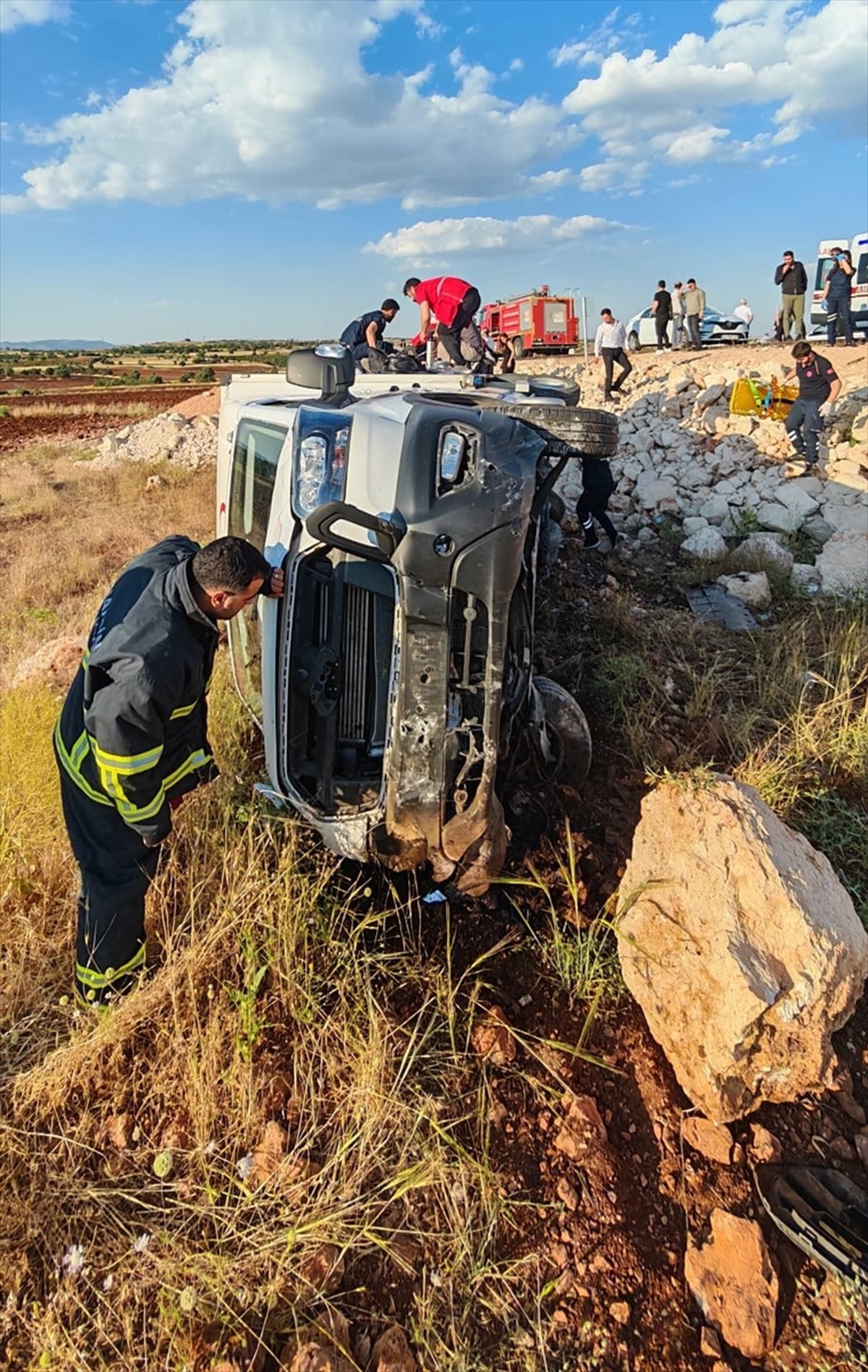 Mardin’de Kamyonet Devrildi: 4 Yaralı