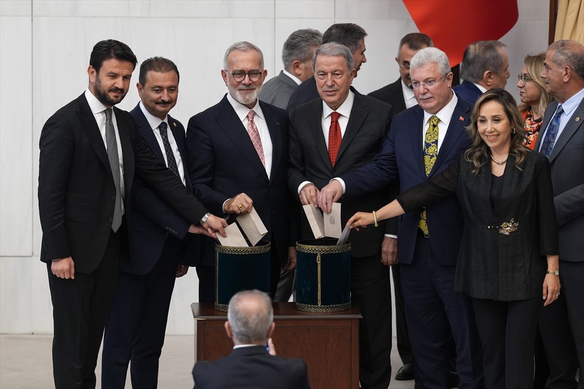 Metin Yener Yeniden Sayıştay Başkanı