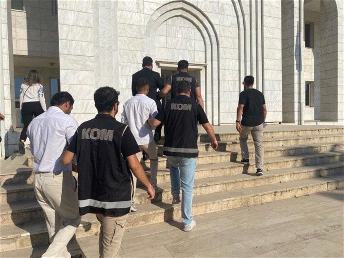 Muğla’da Silah Kaçakçılarına Operasyon