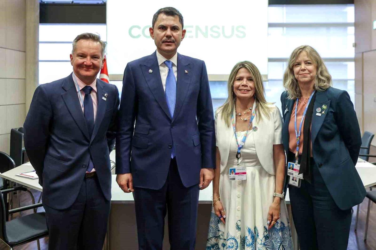 Murat Kurum Bonn Konferansı’nda Temaslarda Bulundu