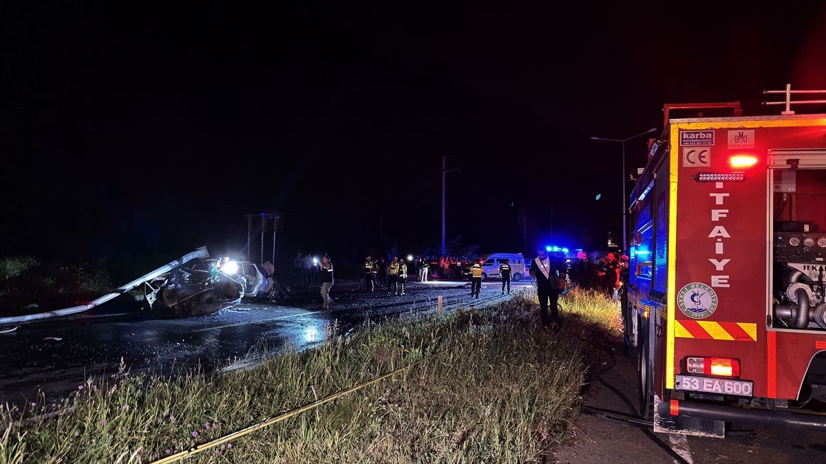 Rize’de Feci Trafik Kazası: 3 Ölü, 5 Yaralı