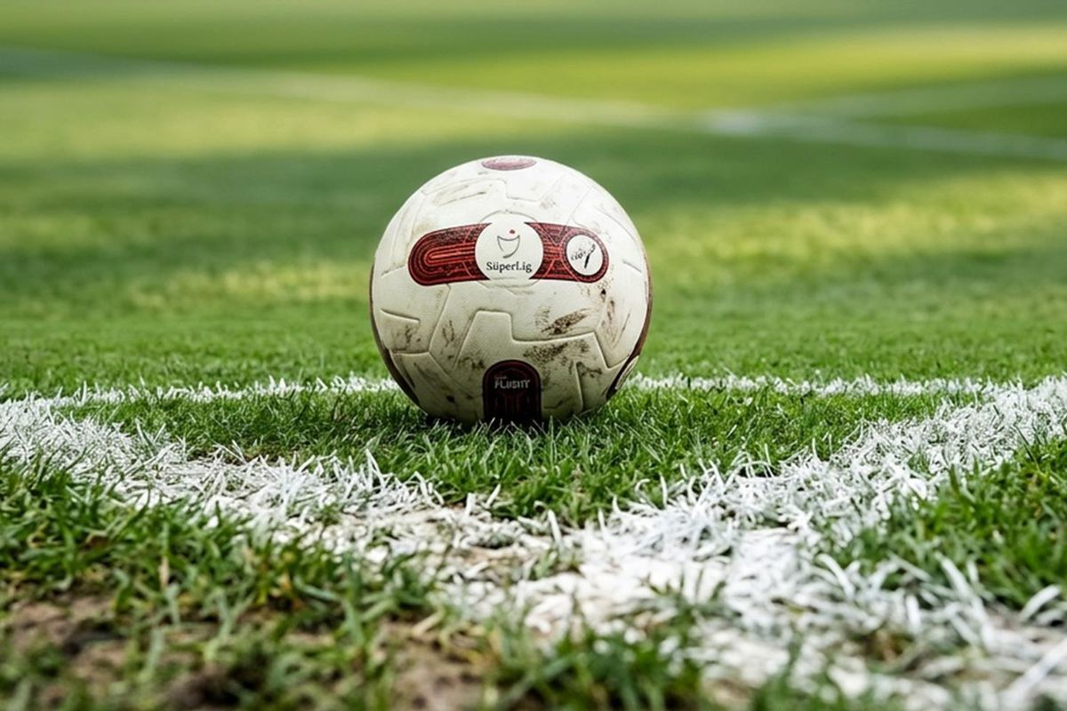 Rizespor’da 3 futbolcuyla yollar ayrıldı