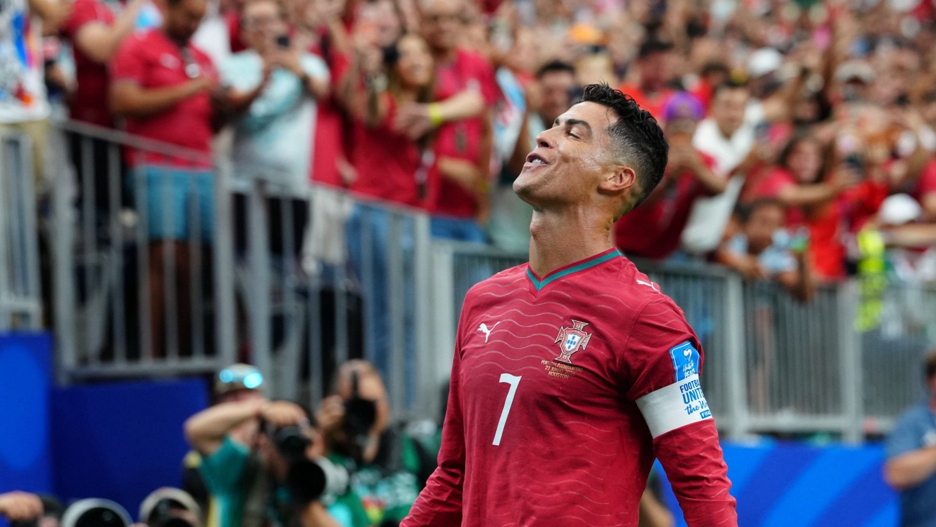 Ronaldo: “Messi umrumda değil!”