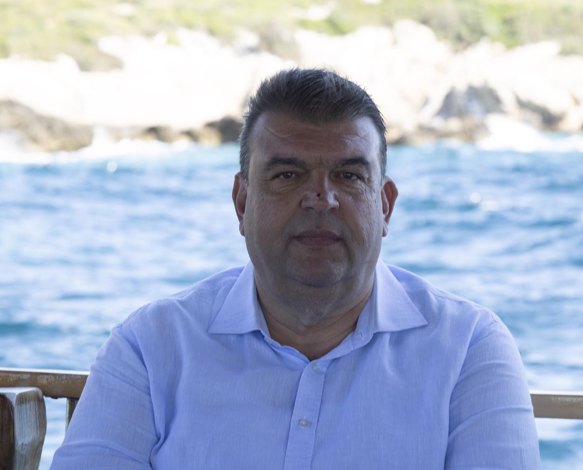 Seferihisar ve Balçova Belediye Başkanları Gözaltında
