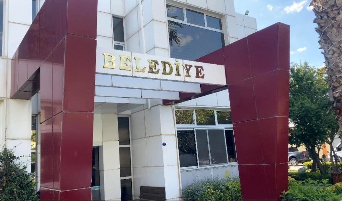 Seferihisar’da imar yolsuzluğu: Müdür tutuklandı, başkanlar gözaltında