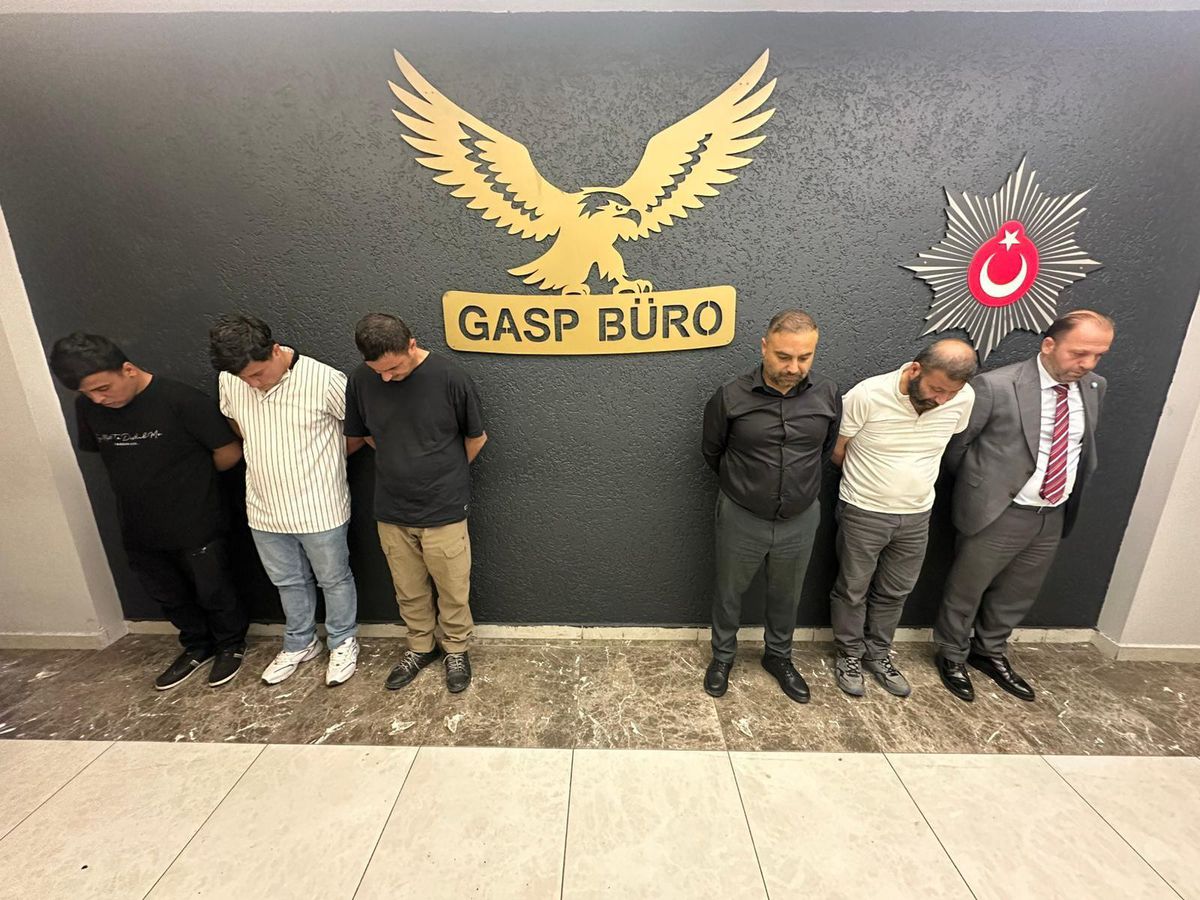 Sen misin AVM denetlemeye kalkan! Emniyet’ten ilk fotoğraflar geldi