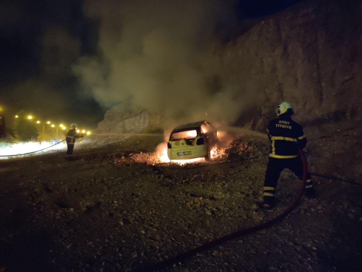 Siirt’te Otomobil Yangını