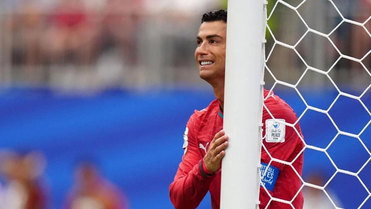 Thierry Henry, Cristiano Ronaldo’yu topa tuttu