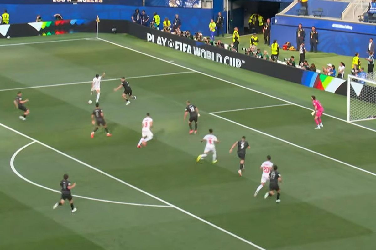TRT’de büyük karışıklık! Spiker iki takımı birbirine karıştırdı