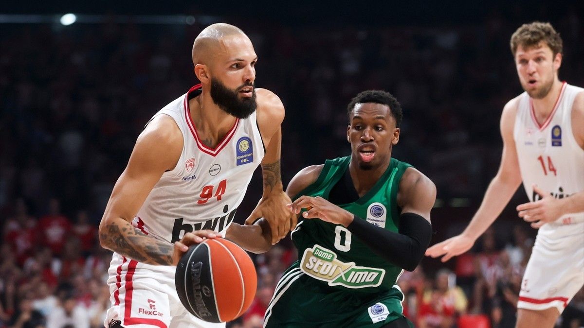 Tyrique Jones’tan Kendrick Nunn’a yumruk: Şampiyon Olympiakos!