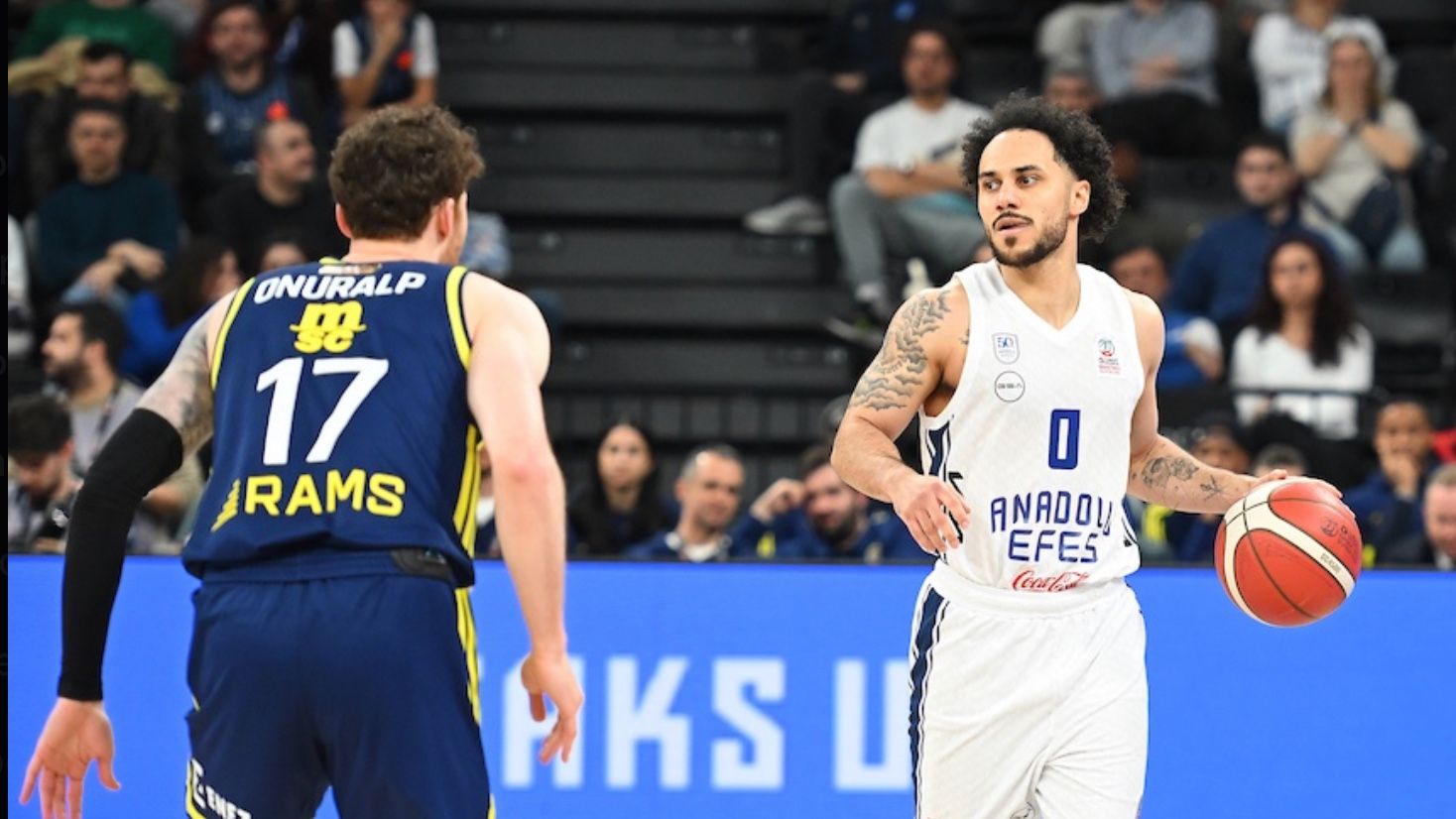 (Yazılı Özet) Anadolu Efes – Fenerbahçe Beko Maç Sonucu: 102-93