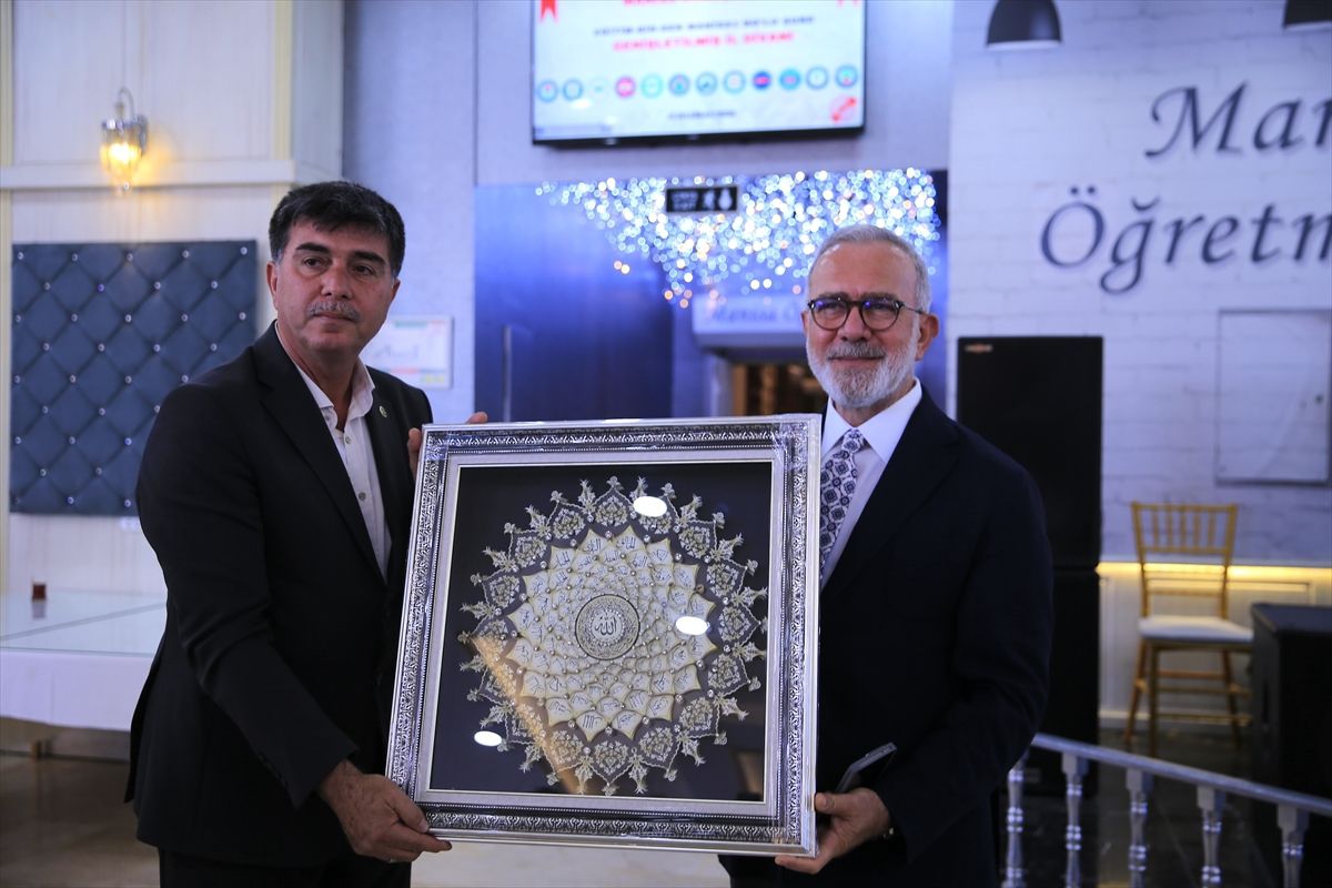 Yenişehirlioğlu: Türkiye Yüzyılı’nın kadroları yüksek ahlaklı olmalı