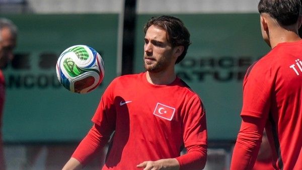 Yunus Akgün: “Herkes ilk 11 oynamak istiyor ama burası milli takım”